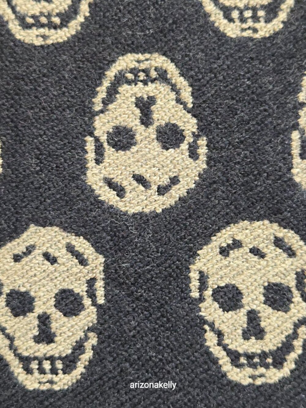 McQueen Wool Skull Scarf Jacquard Black & Tan - Picture 8 of 15